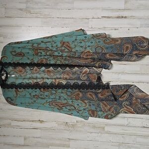Teal Paisley Batwing Kimono with Black Lace